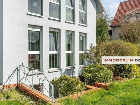 IMMOBERLIN.DE - Lichtdurchflutet + gepflegt! Angenehmes Haus im Berliner Speckgürtel