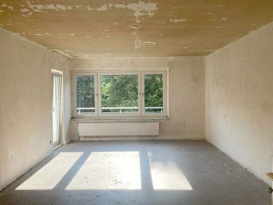 Renovierungsbedürftige 4-Zimmerwohnung mit Balkon - D-Mörsenbroich!