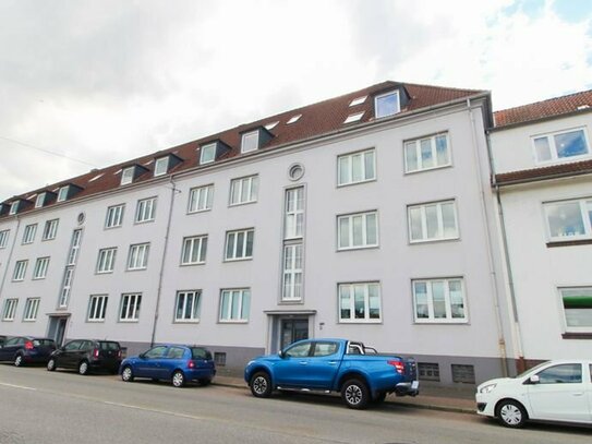 Helle 2-Zimmer Wohnung im Hochparterre - nähe Villenviertel!