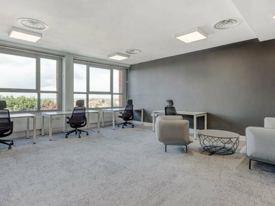 Privater Büroraum ganz auf Ihre individuellen Unternehmensbedürfnisse angepasst in Regus Theresienhoehe