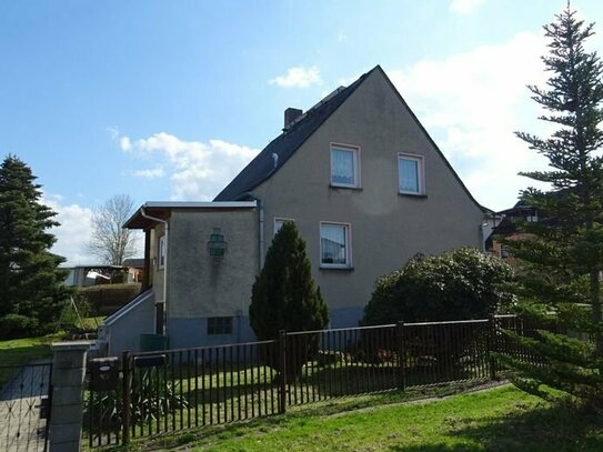 Reserviert - Freistehendes, sonnig gelegenes Einfamilienhaus mit Garten und Garage auf dem Lande in Zeulenrodaer Ortste…