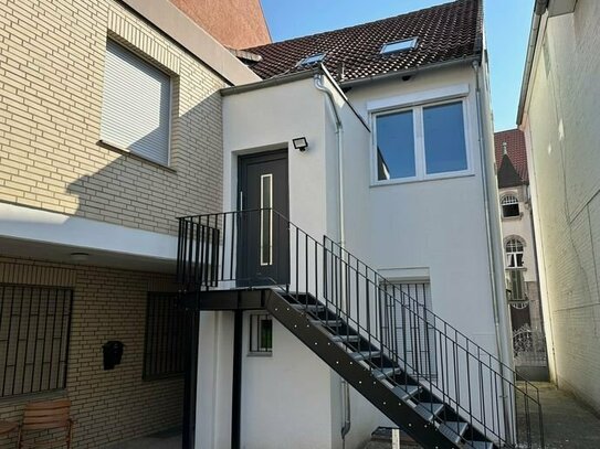 Ihr neues IMMOBILIEN QUARTIER: Frisch sanierte 2-Zimmer Wohnung in der Wunstorfer Kernstadt