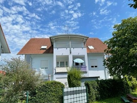 Charmante 3-Zimmer Wohnung mit Loggia in ruhiger Lage