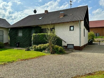 Zwei Generationen unter einem Dach Einfamilienhaus in Idyllischer Lage