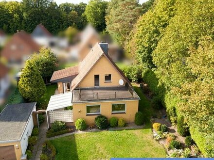 Freistehendes Einfamilienhaus mit Entwicklungspotenzial