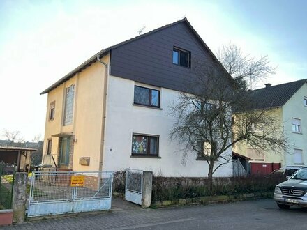 Dreifamilienhaus + Bauplatz - in grüner Lage von Blankenloch