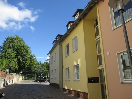 Direkt am Michaelisplatz ! Tolle Wohnung in begehrter Lage mit Wintergarten...