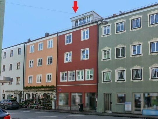 Altstadthaus ohne Renovierungsstau, komplett aus einer Hand. Sofort verfügbar. Gut voll Vermietet.