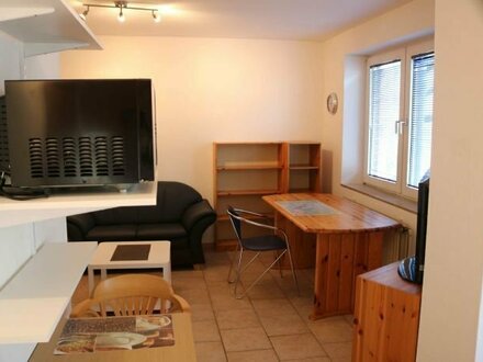 1-Zimmer-Studentenapartment mit Balkon, voll möbliert, zu vermieten