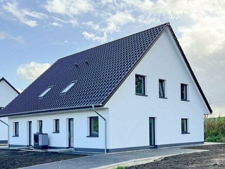 Neubau Doppelhaushälfte in Timmaspe - Erstbezug!