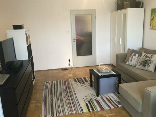 1-Zimmer-Wohnung mit EBK zu vermieten in Eningen unter Achalm