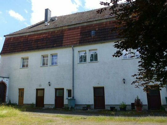 Historischer Bauernhof mit ca. 2.185 m² Grundstück bei Oschatz zu verkaufen