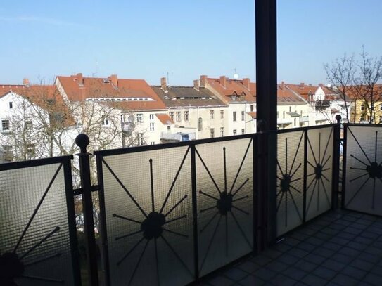 2 RW mit Balkon und Wanne im 3.OG