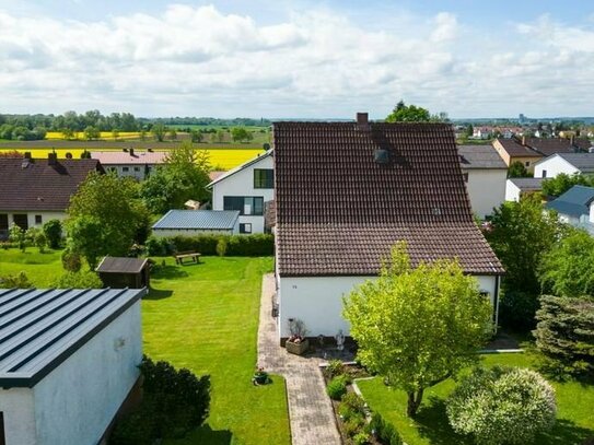 - Bieterverfahren - 884 m² großes Traumgrundstück mit rustikalem Einfamilienhaus in Tegernheim