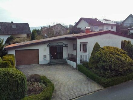 Schöner Bungalow in erhöhter Wohnlage!