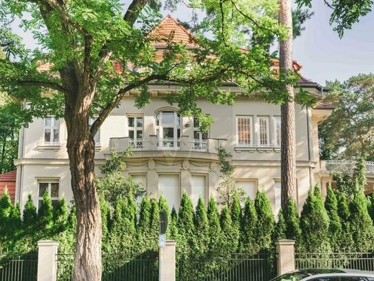 Jugendstil Juwel: Monumentales Seegrundstück in vornehmer Berliner Grunewald Lage