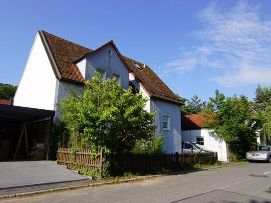 Oberasbach: EFH mit Garage und Garten in zentraler Lage! Provisionsfrei für Käufer