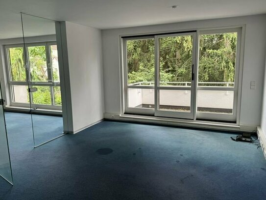 Zentral und dennoch ruhig gelegene Büroräume 119 qm in Stuttgart-Degerloch
