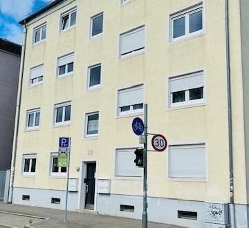 Gut geschnittene 2-Zimmer-Whg. mit Renovierungspotenzial im beliebten Stadtteil Freiburg-Oberwiehre