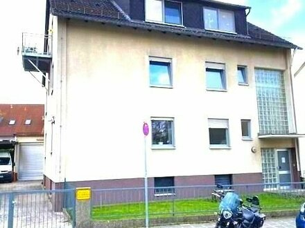 Eine helle Souterrainwohnung in einer begehrten Lage