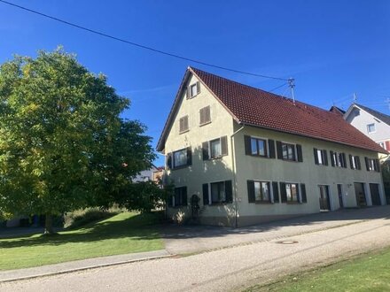 großes Einfamilienhaus mit Werkstatt in Rötenberg