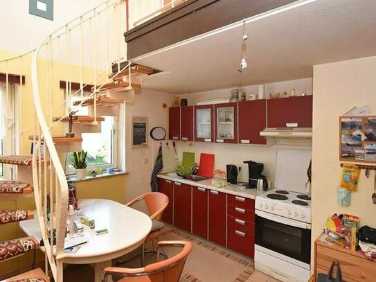Für Kapitalanleger: Vermietete 2-Zimmer-Wohnung mit Balkon und Garage...