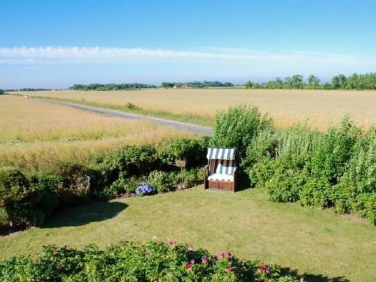 Topgepflegte Maisonettewohnung mit wunderbarem Weitblick in Morsum!