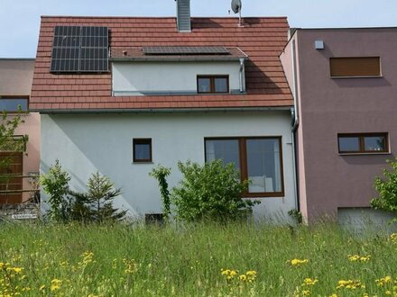 Modernes, ökologisch und hochwertig saniertes Einfamilienhaus mit unverbaubarer Aussicht