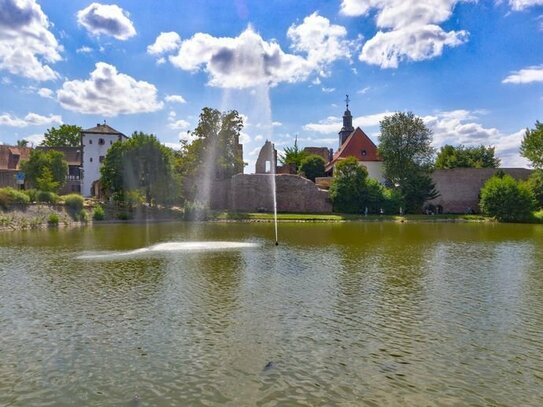 Refugium für Anspruchsvolle! Moderne Maisonette-Wohnung mit Garten in Dreieichenhain