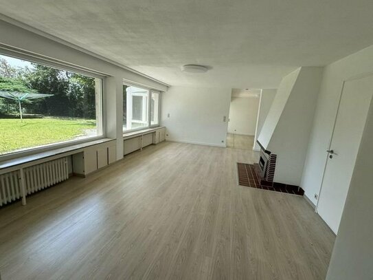 4,5 Zimmer in Holzgerlingen mit Wintergarten und Kamin