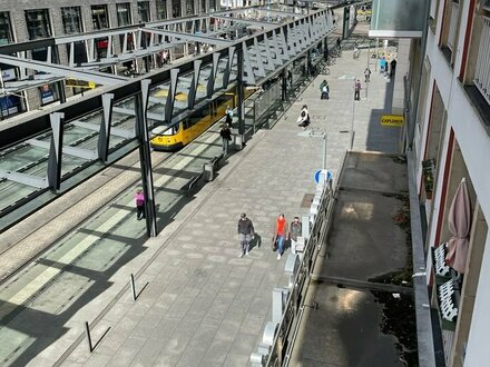 Frischsanierte 2 Raum Wohnung mit Balkon mitten in City