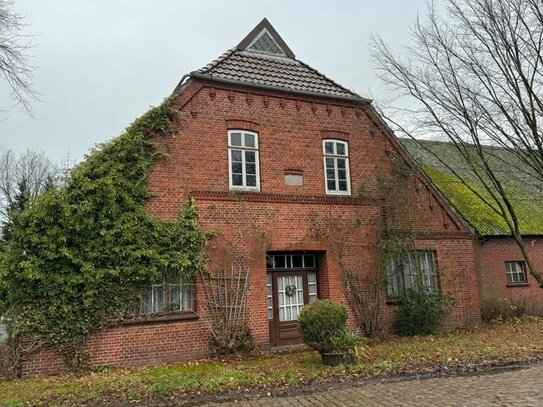 Preisreduktion! Geschichtsträchtiges Bauernhaus im schönen und ruhigen Meyenburg