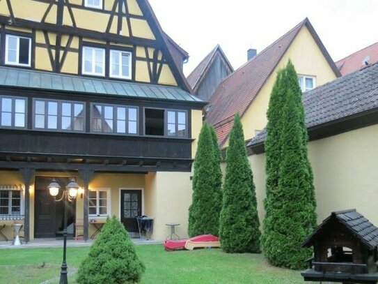 Stillvoll und modern saniertes Wohnhaus mit 7 Wohnungen zentral in Dinkelsbühl zu verkaufen
