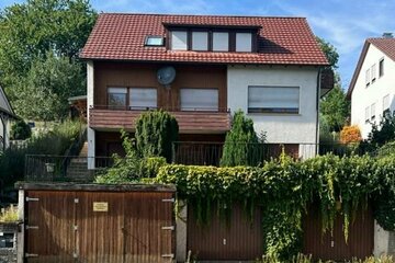 Sanierungsobjekt, BAFA-Förderung von bis zu 180.000 € möglich. 1441 m² Grundstück. Ruhige Ortsrandlage, Provisionsfrei.