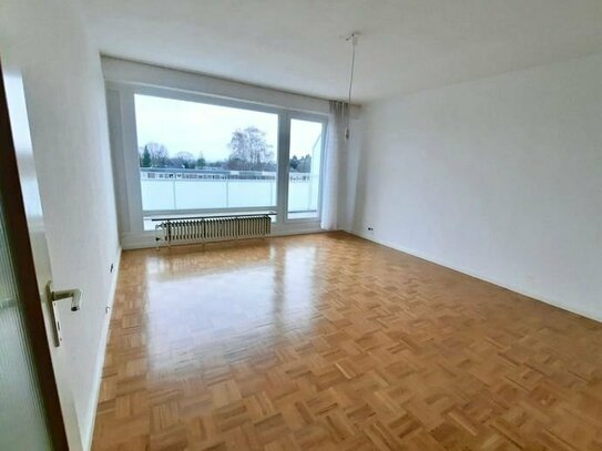 schöne 3-Zi.-Wohnung mit großem Balkon und Blick ins Grüne im Hamburger Osten zu verkaufen