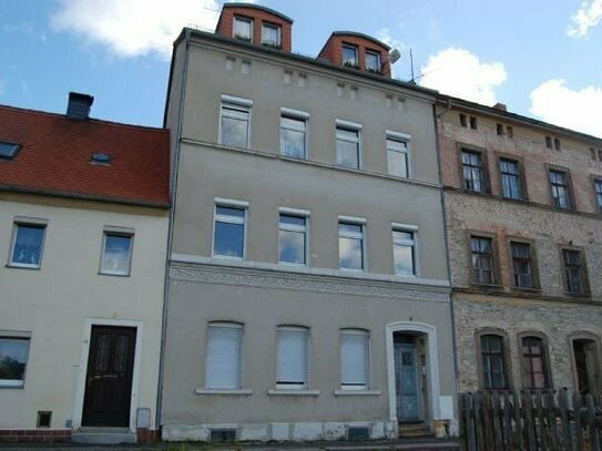 Mehrfamilienhaus in guter Lage in Zittau West - teilsaniert, Ideal für Handwerker oder begabten Häusl-Käufer