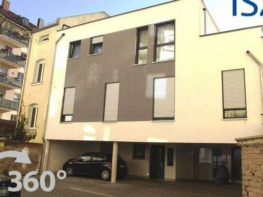 Absolut neuwertige 4-Zimmer-Wohnung in Nürnbergs Südstadt inkl. überdachtem Stellplatz