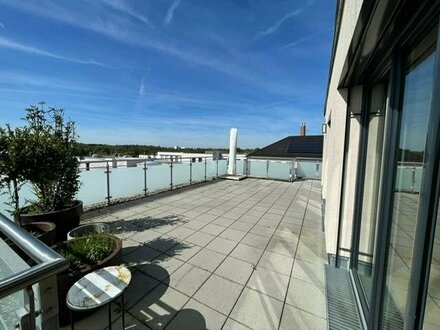 **Penthouse mit Blick ins Grüne** 4-Zimmer mit sehr großer Dachterrasse!