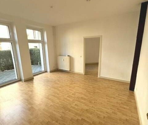 Freundliche schöne 2-R-Wohnung im EG. 54,99m2 mit Terrasse in MD. Alte Neustadt zu vermieten..!