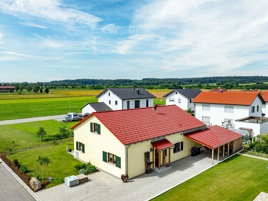 Energieeffizientes Einfamilienhaus mit 800 m² großem Traumgrundstück in ruhiger Lage von Rammingen.