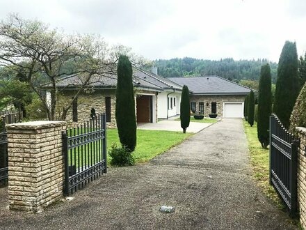 Barrierefreie Villa in Alleinlage mit toller Aussicht und herrlichem Grundstück