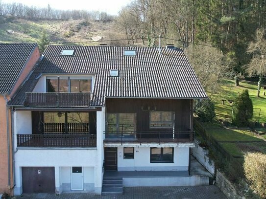 Wohnhaus für bis zu drei Generationen unter einem Dach, mit Traum-Aussicht in Bettingen.