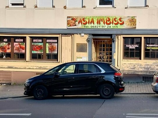 Neunkirchen, Oberer Markt: gut eingeführter Imbiss (ca.110m²) zu vermieten