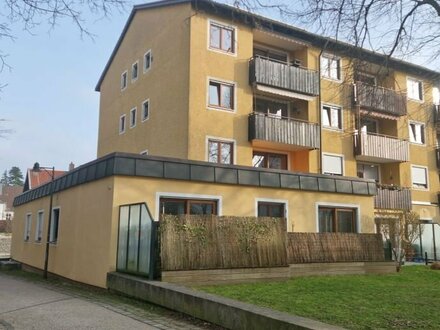 Schön geschnittene 3,5-Zimmer-Wohnung im Herzen von Kirchseeon!