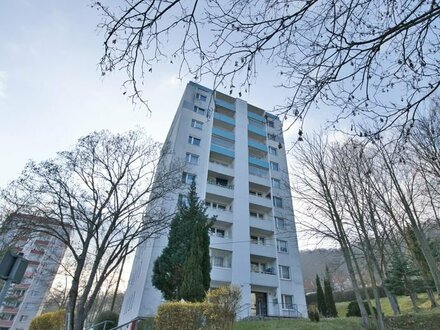 2-Zimmer Wohnung mit Balkon, Fahrstuhl und Ausblick in ruhiger Ortslage von Jena