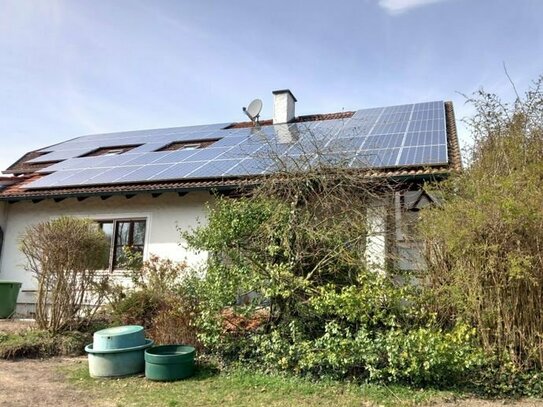 Gemütliches EFH mit Carport und Stellplatz