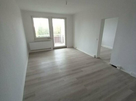 Wir sanieren für Sie! Schöne 4-Raum-Wohnung in Ballenstedt