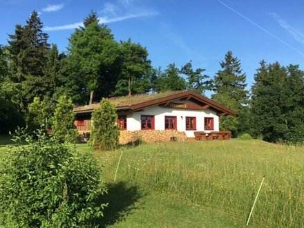 Sehr gut gehendes Exklusives Restaurant im Blockhausstiel im Harz/ Bayrischem Fleer mit Inventar.