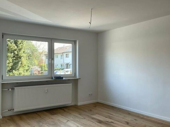 *** Sanierte 3 Zimmer Wohnung mit Balkon