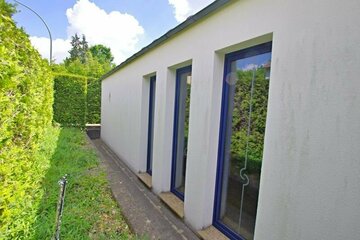 |Leben auf einer Ebene!| Schöner Bungalow mit 938 m² Grund an der Stadtgrenze von Regensburg